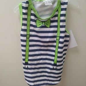 Size medium dog tank